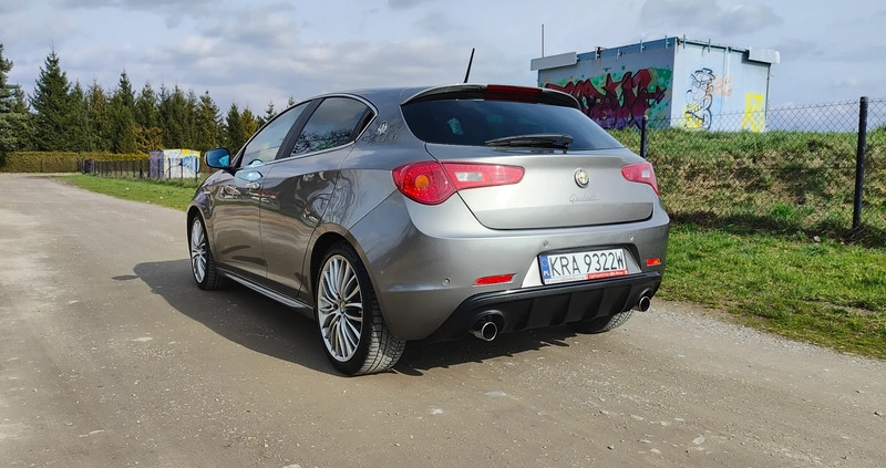 Alfa Romeo Giulietta cena 55555 przebieg: 193000, rok produkcji 2011 z Węgliniec małe 497